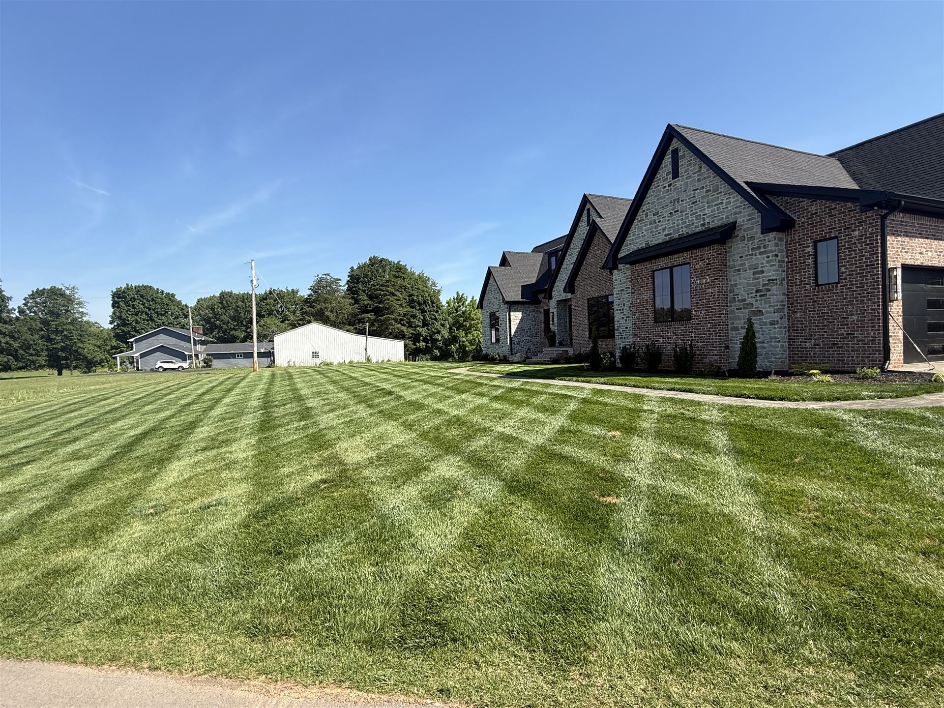 Big Chief lawn mowing at new homes in Bowling Green Kentucky